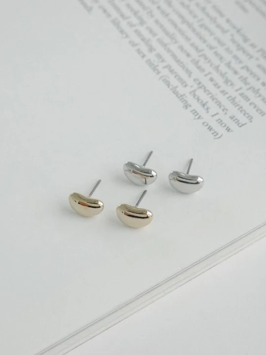 Simple Mini Bean Earrings