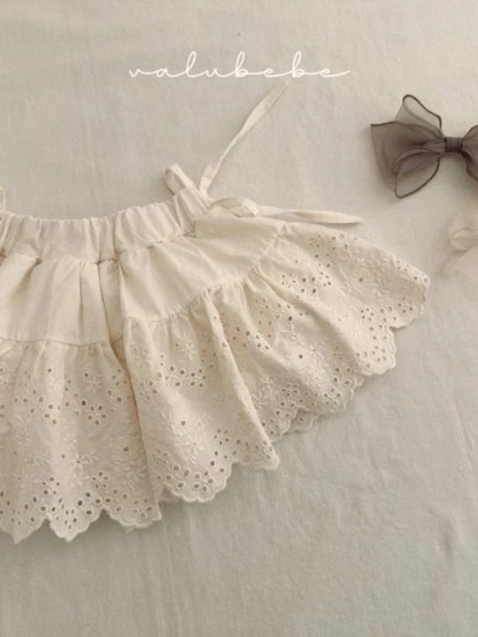 Bebe Lace Skirt Bloomer 25