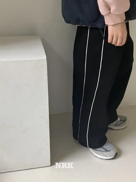 Line Pants