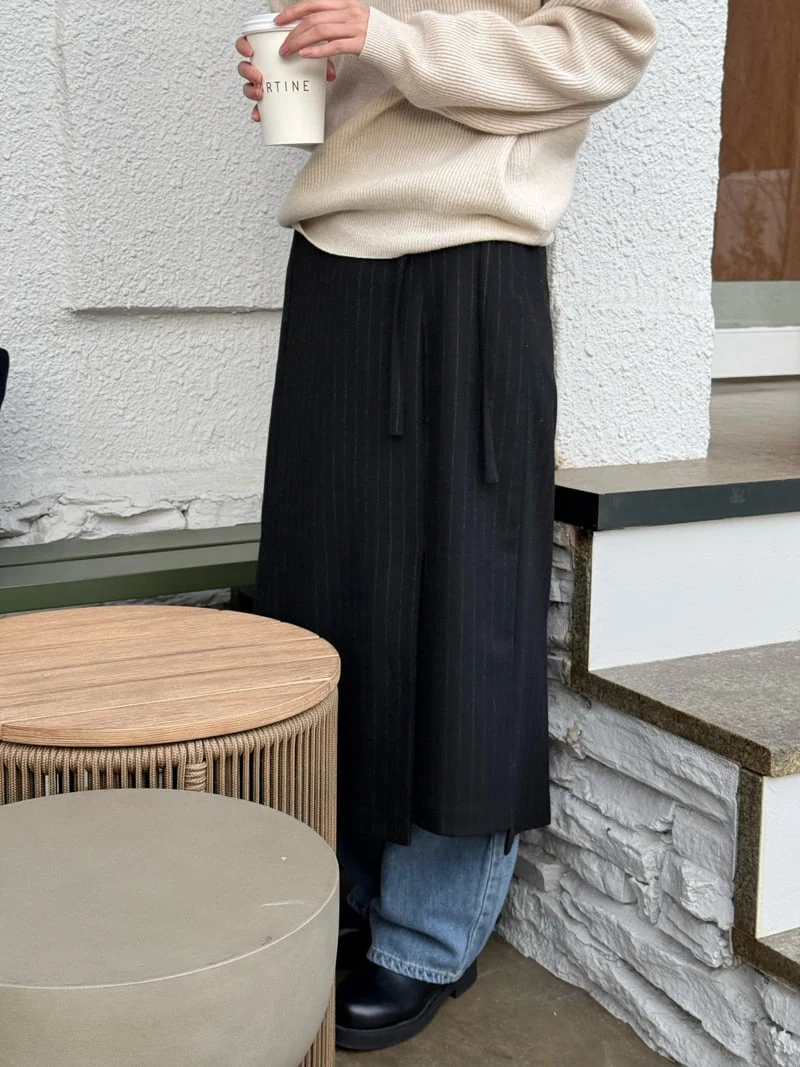 Amygrace - Korean Women Fashion - #womensfashion - Tom Stripe Skirt - 12