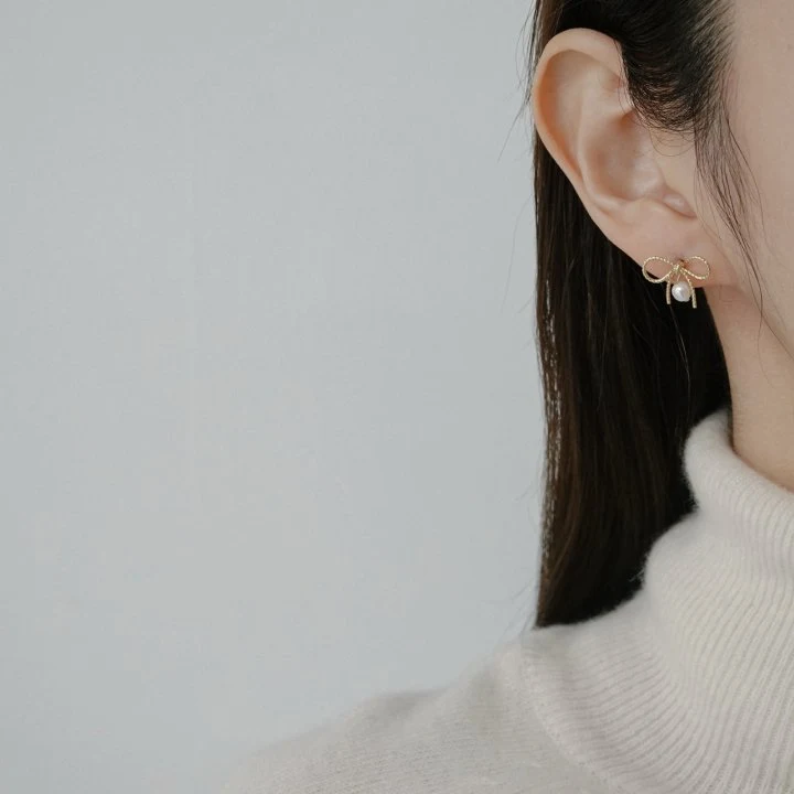 Eeiitt - Korean Women Fashion - #momslook - Velua Mini Pearl Ribbon Earrings - 11