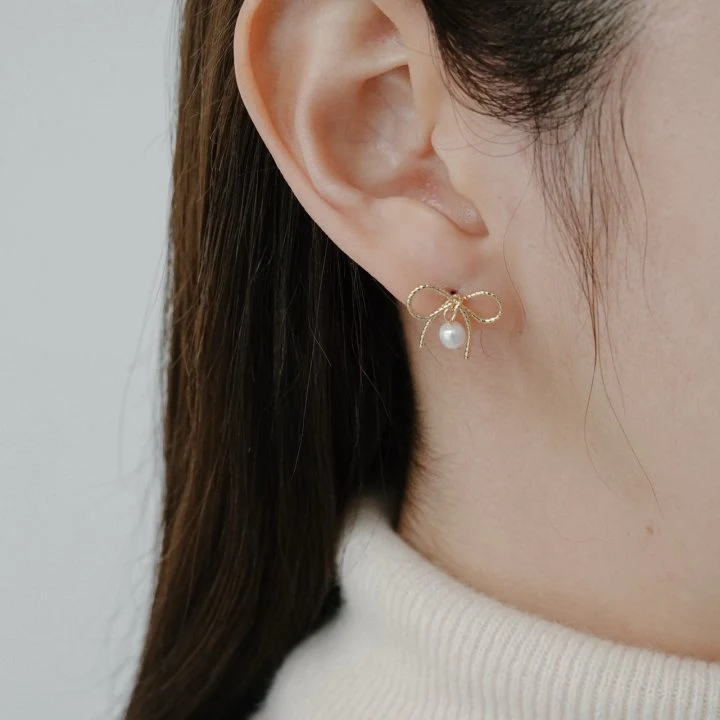 Eeiitt - Korean Women Fashion - #momslook - Velua Mini Pearl Ribbon Earrings - 5