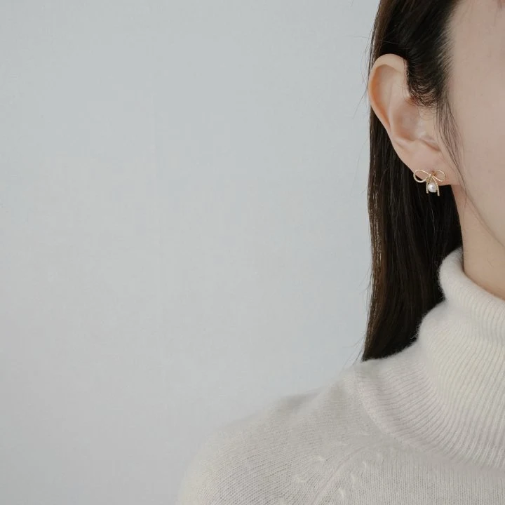 Eeiitt - Korean Women Fashion - #momslook - Velua Mini Pearl Ribbon Earrings - 7