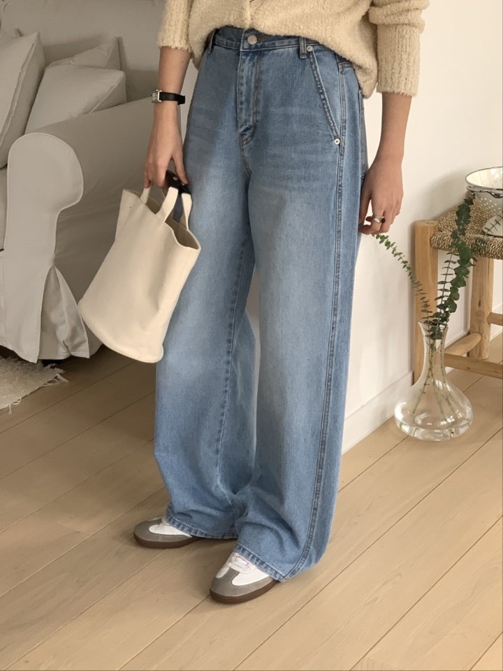 I'm here - Korean Women Fashion - #momslook - Diagonal Pocket Wide Denim Pants