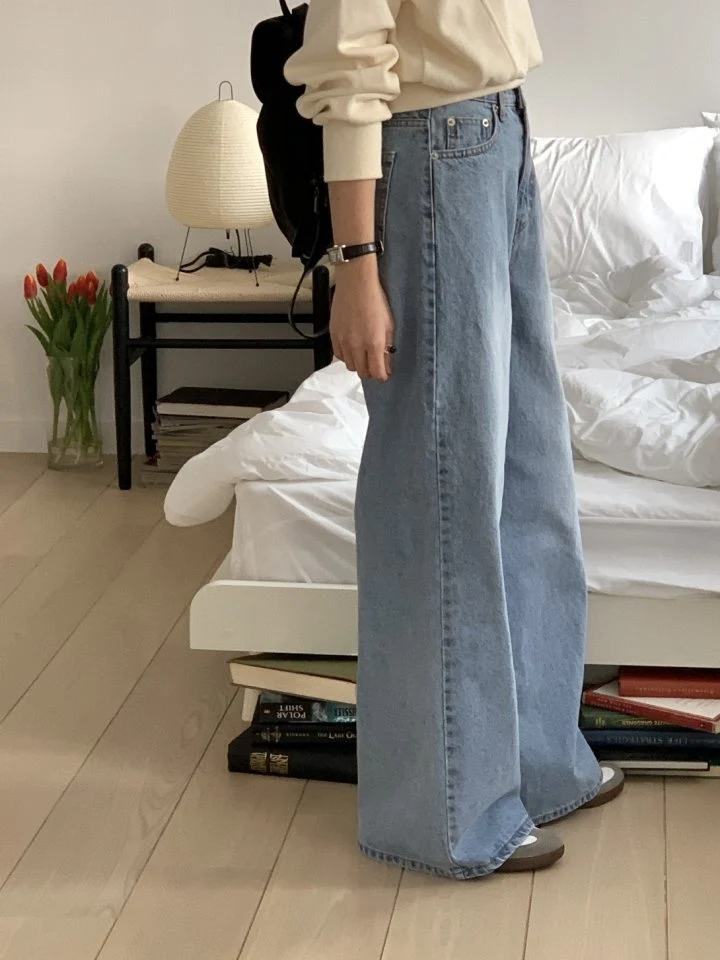 I'm here - Korean Women Fashion - #momslook - Ring Light Blue Wide Denim Pants - 4