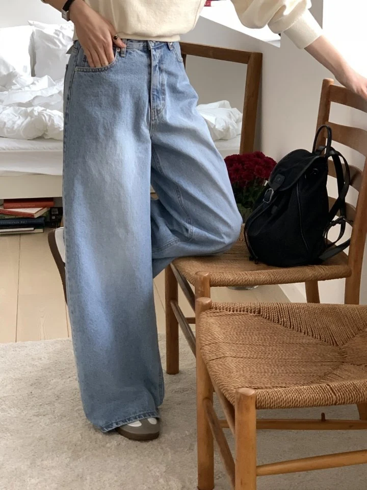 I'm here - Korean Women Fashion - #momslook - Ring Light Blue Wide Denim Pants - 5