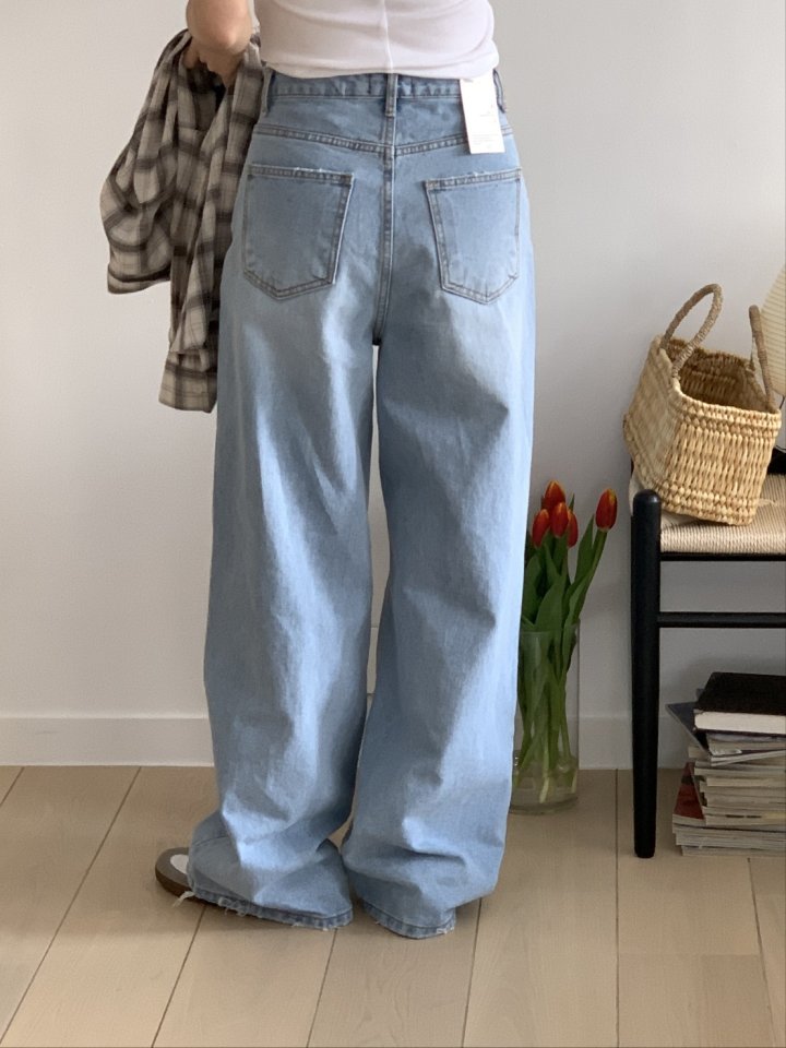 I'm here - Korean Women Fashion - #momslook - Light Vintage Wide Denim Pants - 3