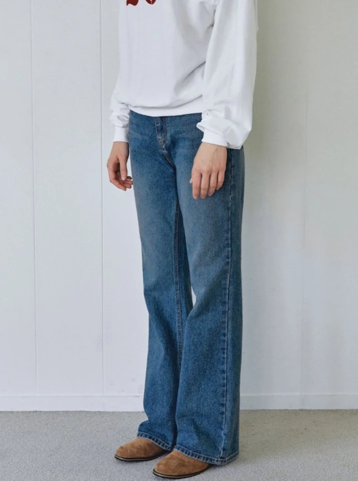 I'm here - Korean Women Fashion - #momslook - Sand Brush Bootscut Denim Pants - 8