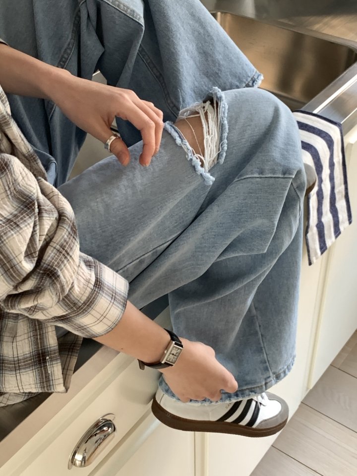 I'm here - Korean Women Fashion - #womensfashion - Light Vintage Wide Denim Pants - 5