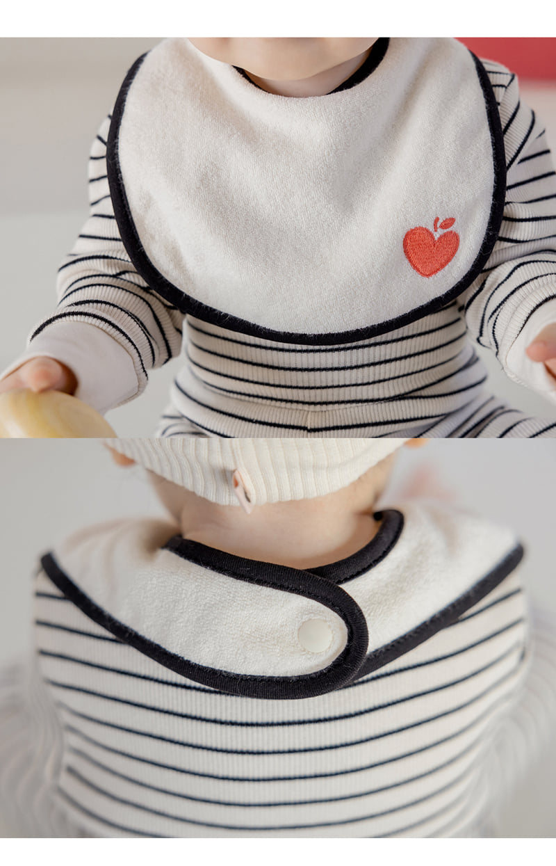 Kids Clara - Korean Baby Fashion - #babyfashion - Mono Baby Bib - 4