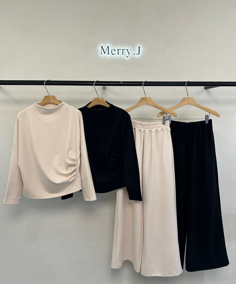 Merry J - Korean Women Fashion - #momslook - Riga Drape Tee