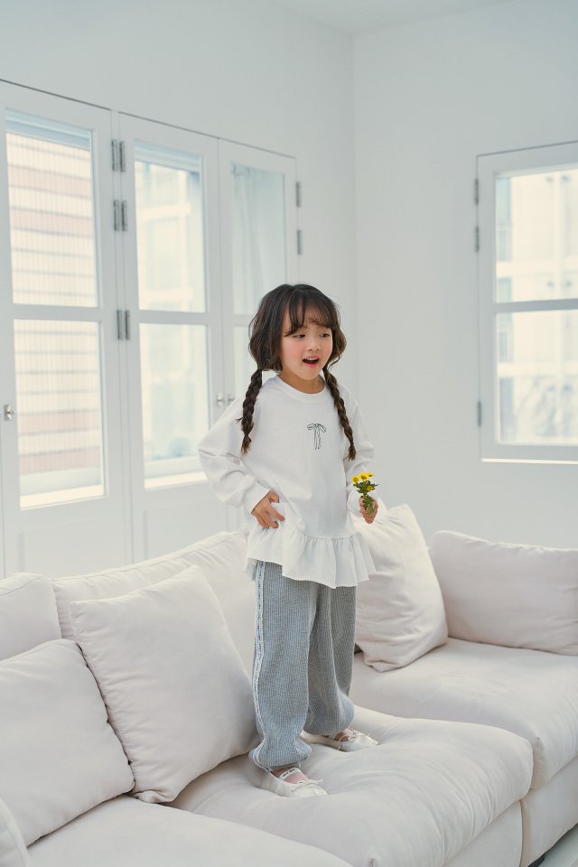 Momo Ann - Korean Children Fashion - #minifashionista - Frill Long Tee - 4