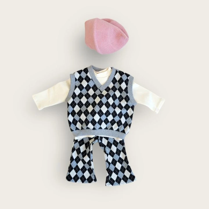 Moran - Korean Baby Fashion - #onlinebabyboutique - Mix Argyle Vest Set - 3