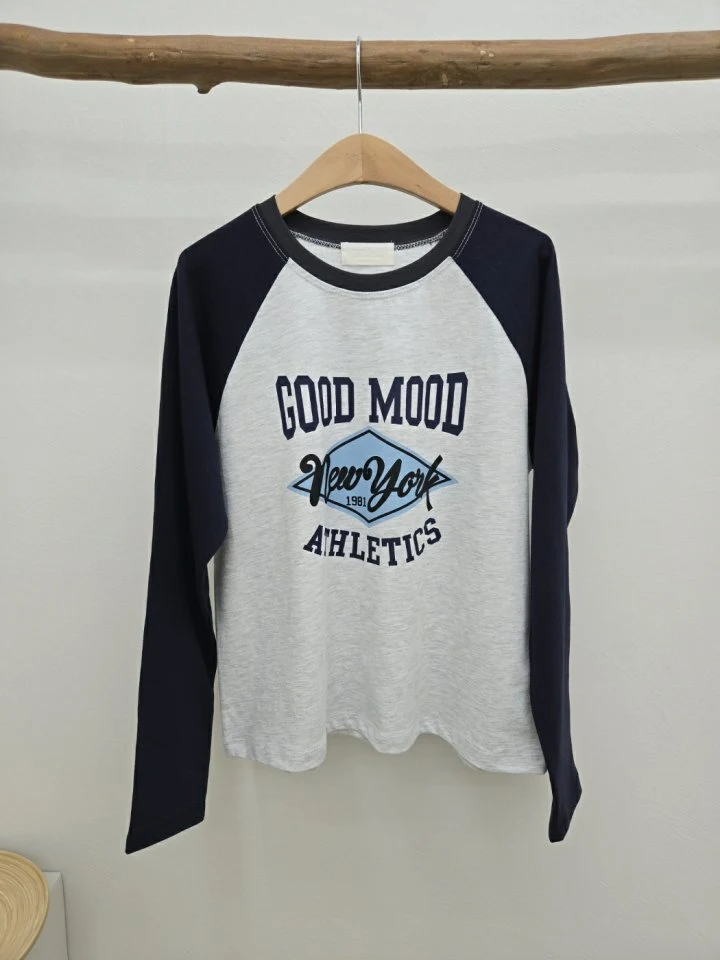 Most - Korean Women Fashion - #womensfashion - New York Raglan Tee - 3