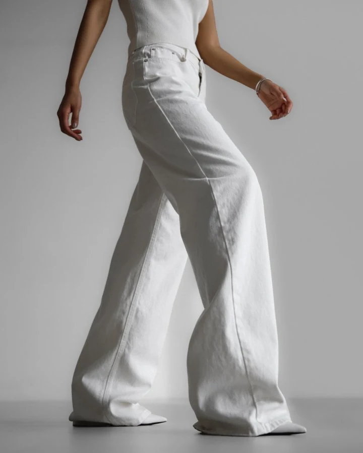 Paper Moon - Korean Women Fashion - #momslook - High Rise Wide Leg White Denim Pants - 4