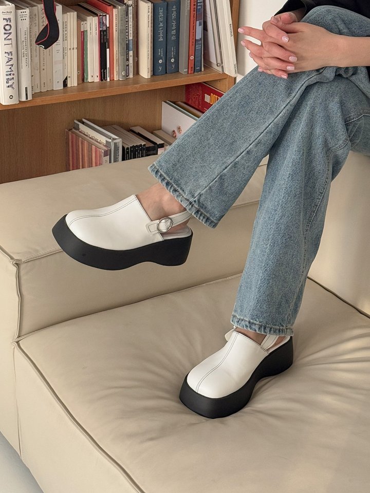 Vade - Korean Women Fashion - #womensfashion - Banding Blooper Sneakers - 12