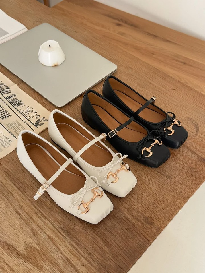 Vade - Korean Women Fashion - #womensfashion - Square Deco Flat