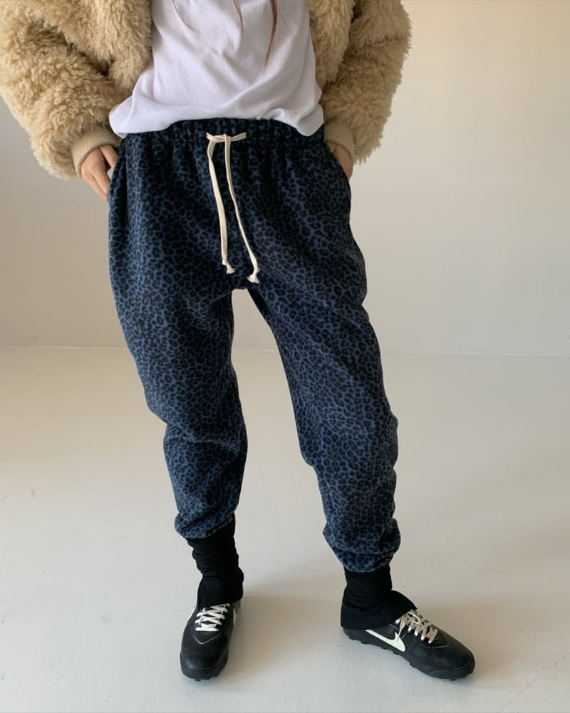 Via - Korean Women Fashion - #momslook - Pola Leo Pants - 10